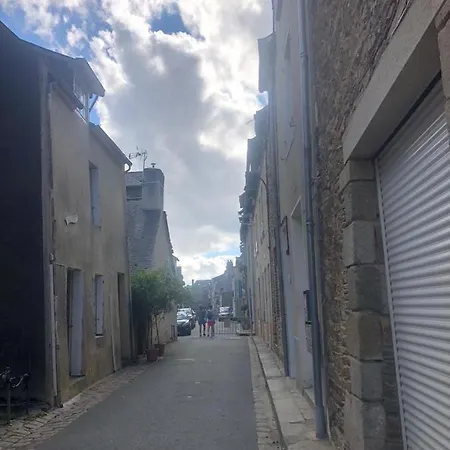 Rue Victor Hugo - Port De La Houle